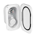 Caixa com chuveiro e misturadora