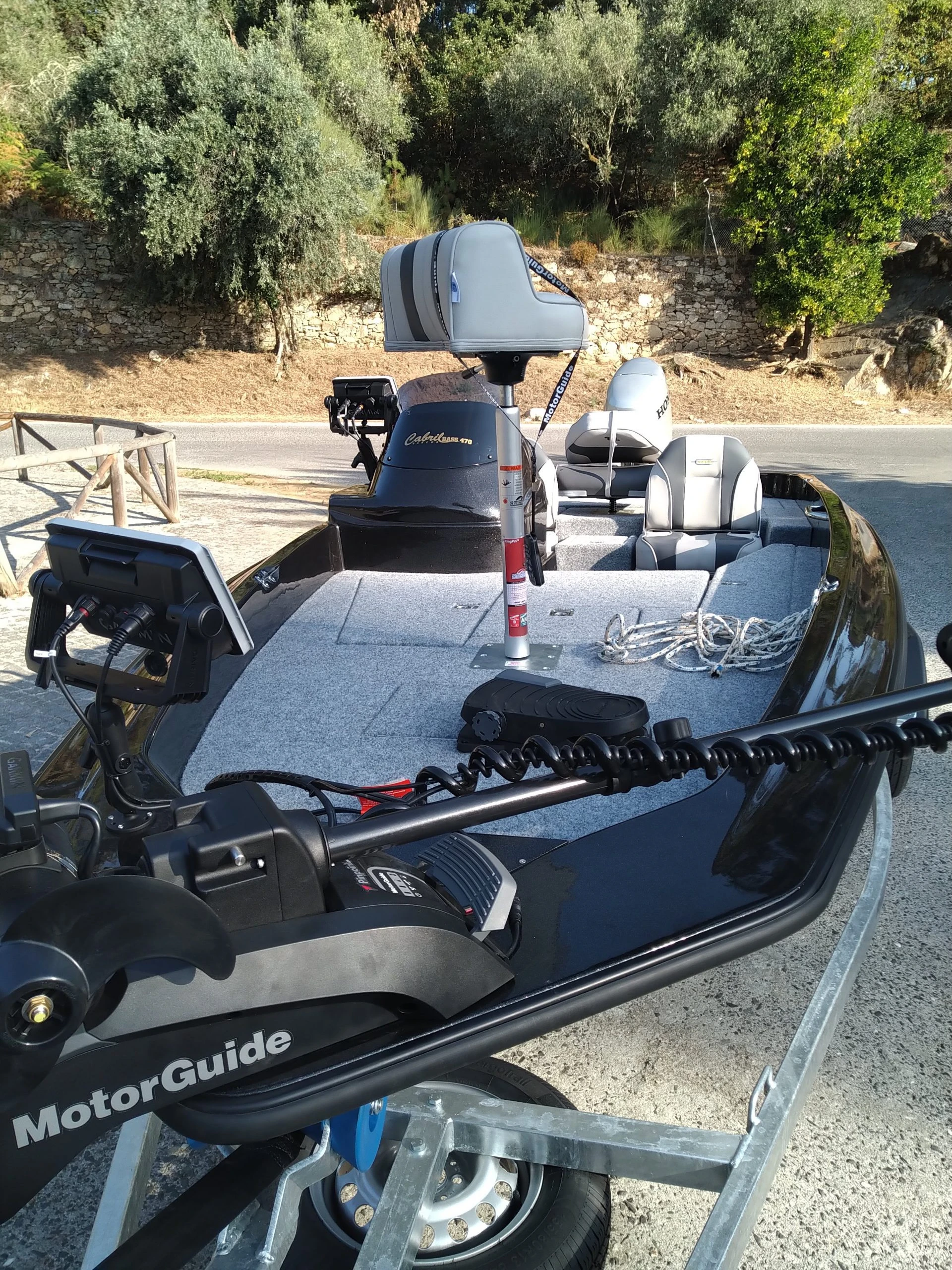 Embarcação pesca achigã Cabril Bass470 (Preços sob consulta)