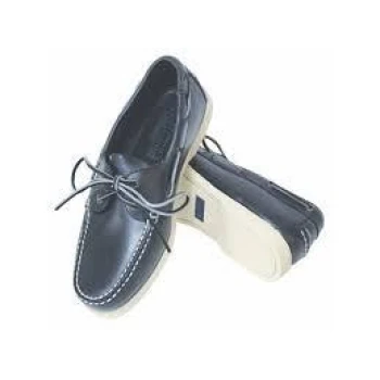 Sapatos azuis com sola branca 41