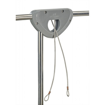 OUTBOARD ENGINE BRACKET